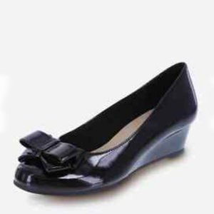 Girls' Black Patent Wedge Heel Dress Shoe